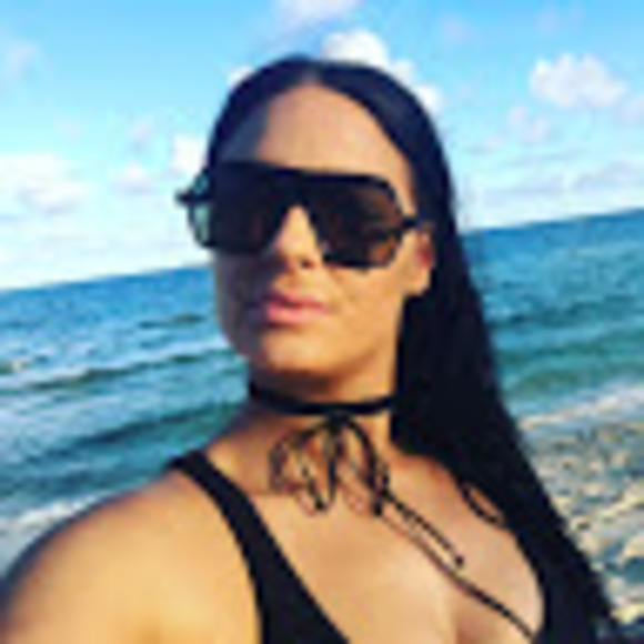 Meet your Posher, Shalimar - Picture 1 of 1